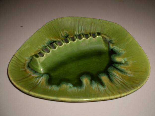 Haeger R-1755 ashtray Fern Agate Glaze