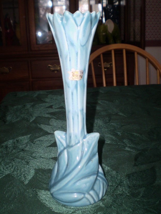 Haeger R-716 bud vase [cloudy blue glaze]
