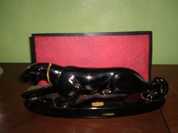 Haeger 6051 Panther TV Lamp [ebony glaze]