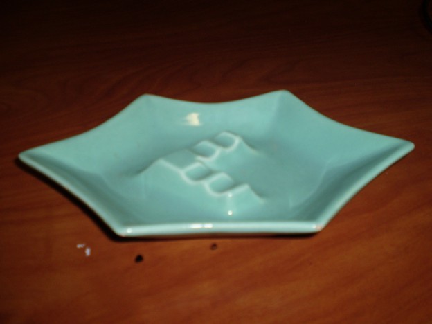 Haeger 138 Ashtray [turquoise glaze]