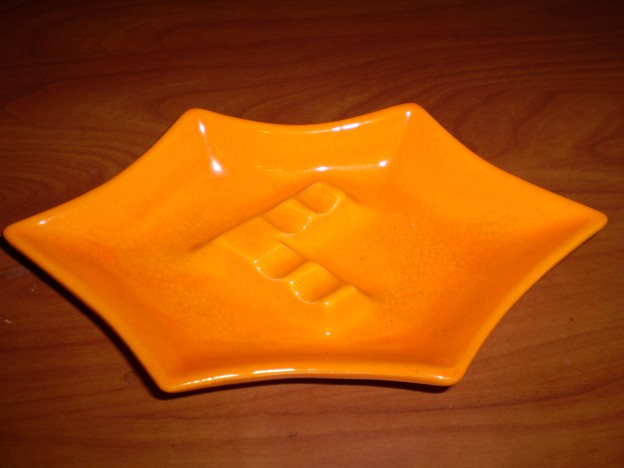 Haeger 138 Ashtray [orange glaze]