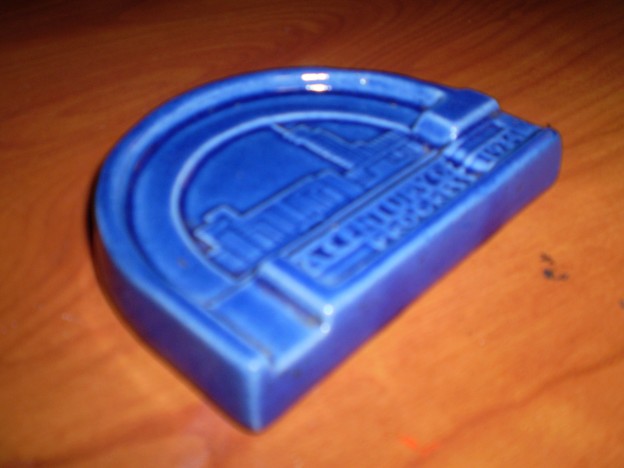 Haeger 1934 Century of Progress Ashtray [blue glaze]