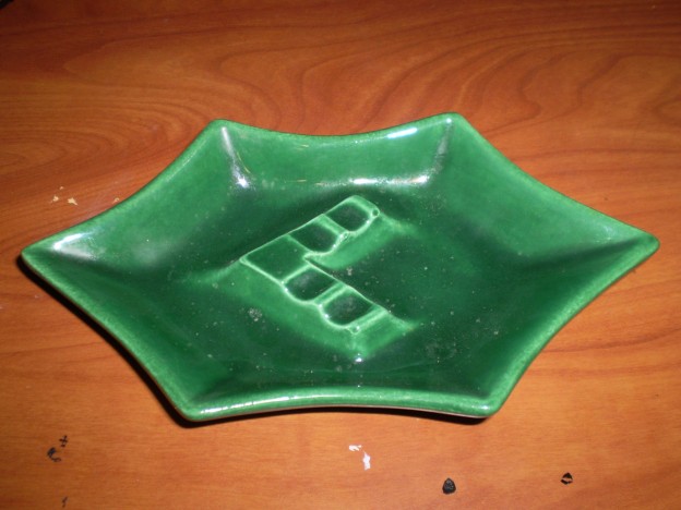 Haeger 138 Ashtray [green glaze]