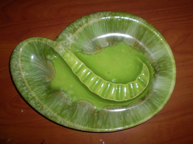 Haeger 153 Free Form Ashtray [green with brown and white glaze]