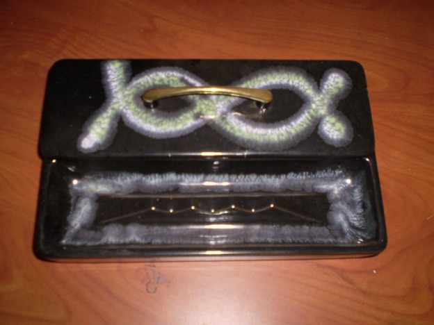 Haeger 702 cigarette box and ashtray [ebony cascade glaze]